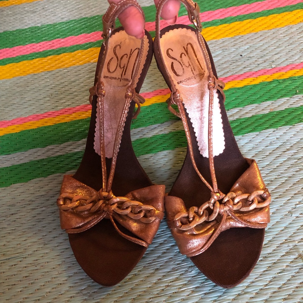 SGN . Gold Sandals. 3inch heels